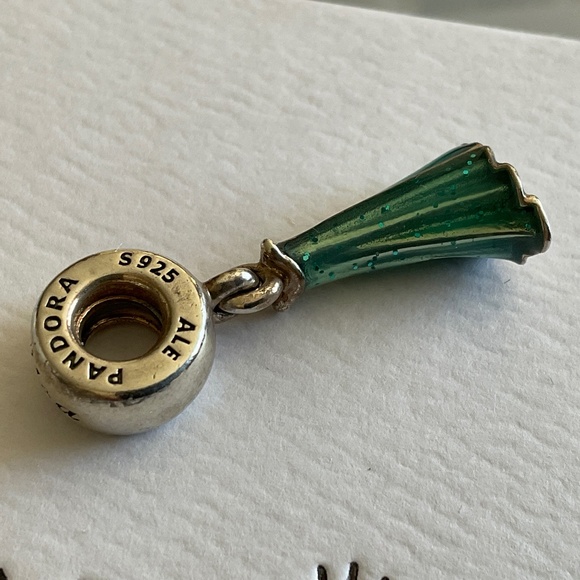 Pandora Elsa’s Dress Disney Charm 👗 - Picture 6 of 6